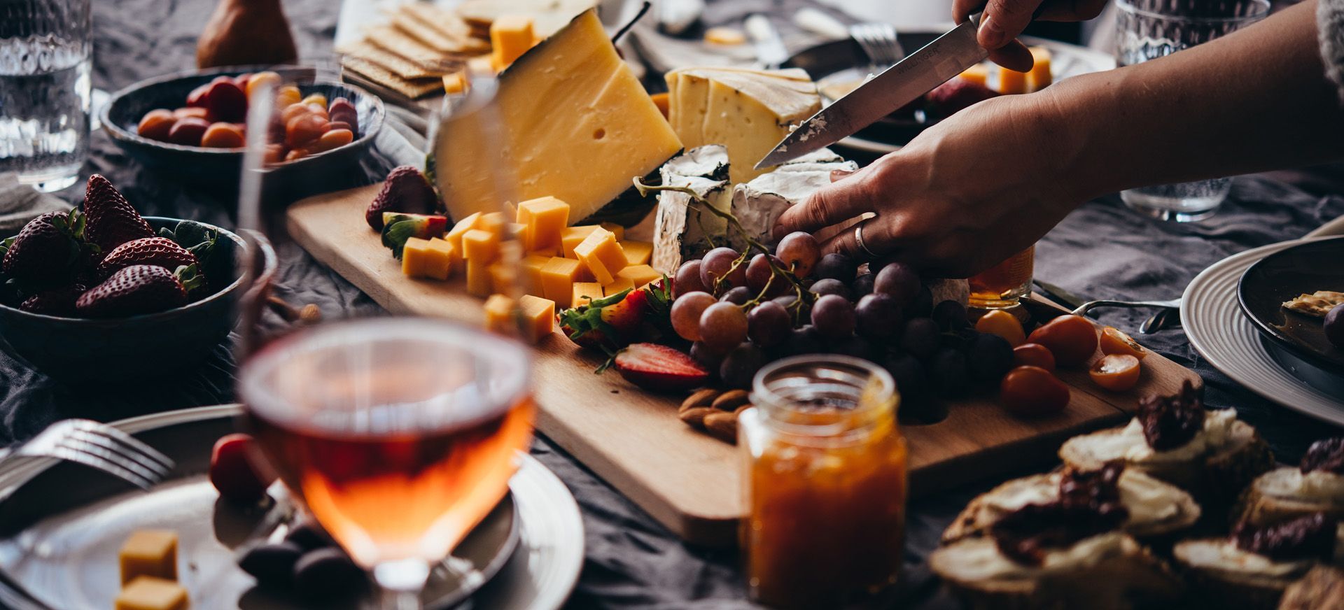 degustazione formaggio vino frutta